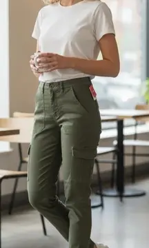 Spanx Stretch Twill Ankle Cargo Pant Green NWT Size M