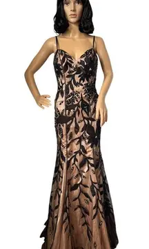 Dave & Johnny Black Gold Sequin Mermaid Gown - Size 1/2