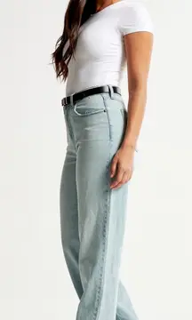 ABERCROMBIE Curve Love High Rise Jeans‎
