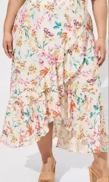 Torrid Maxi Swiss Dot Ruffle Hi-Low Skirt Cream / Floral Women’s size 4X​​