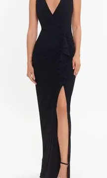 Betsy & Adam Women’s Black "BOBBI" RUFFLED V-NECK GOWN  Size 12 NWT