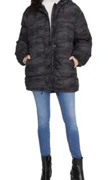 Sanctuary Camo Hooded Puffer Jacket – Size M