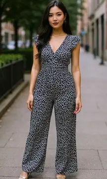 Kaleigh Womens Navy White Floral Jumpsuit Size M Womens V-Neck Ruffle Sleeve