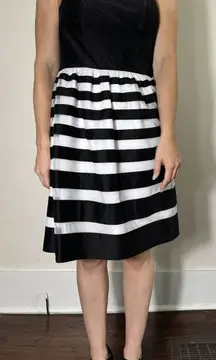 White House Black Market Strapless Black White Striped Mini Dress Sz 2