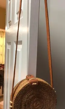 Straw handbag