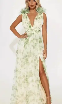 Fashion Nova Evelyn Tulle Gown | Sage Green Floral Prom Maxi Dress XS Side Slit