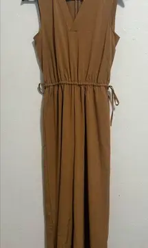Calvin Klein V-neck Wide Leg Maxi Jumpsuit in Tan Women’s Size 2