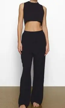 SKIMS NWT  Black Onyx S Straight Leg Relaxed Fit Ultra Soft Loose Boyfriend Pant