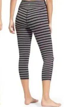 ATHLETA Chaturanga Blue & Green Stripe Cropped Fit Crop Leggings Size Small‎