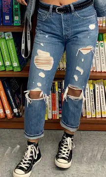501 Mid-Rise Distressed Jeans