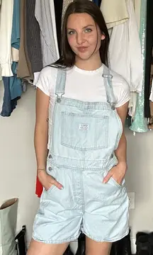 Levi’s Light Wash Denim Short Overalls - Size M (Approx.)