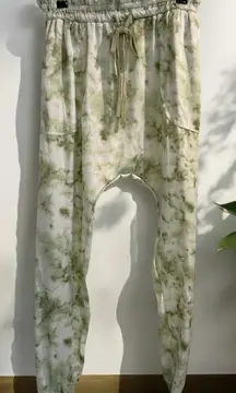 Urban Outfitters NWT Out From Under Tie-Dye Joggers Small