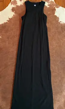 Old Navy maxi black dress  size medium  Built in shelf bra Thick and good quality not see through 