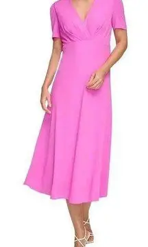 DKNY short sleeve v neck  crepe midi dress.  Pink size 10