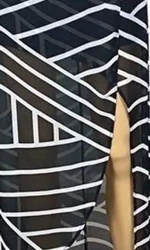 ASTR black/white geometric, sheer flyaway maxi skirt over mini skirt. Small. EUC