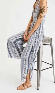 American Eagle Womens XS Halter Jumpsuit Blue White Striped‎ Boho Casual Romper