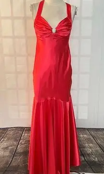 Cache hot pink satin crystal embellished cross back mermaid ballgown size 4