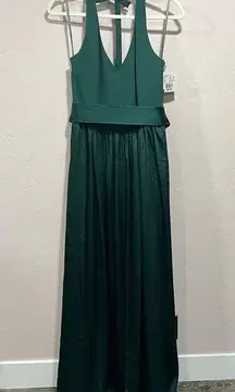 Vera Wang VW360214 Green Halter Formal Dress