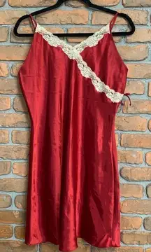 Soft Sensations Women's‎ Lace Trim Satin V-Neck Mini Slip Lingerie Dress Red - M