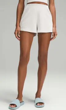 Lululemon Ribbed Softstreme High-Rise Short 2" Size 6