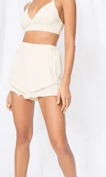 ✨Revolve tabitha ruffle shorts✨