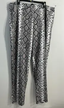 Womans Shein Curve Snake Print Casual Pants 2 XL Multicolor Back Zip