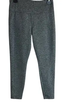 Athleta Delancey Herringbone Tight. 2 Zip Rear Pockets. 1 Waistband Pocket