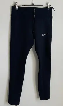Nike Thick leggings size medium‎