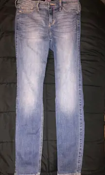Mid-rise Super Skinny Jeans