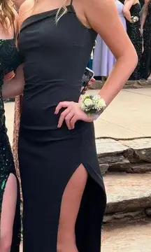 Black Sparkly Prom Dress