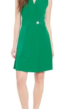 London Times V-Neck Sleeveless Waist Sash Brooch Button A-Line Blazer Dress