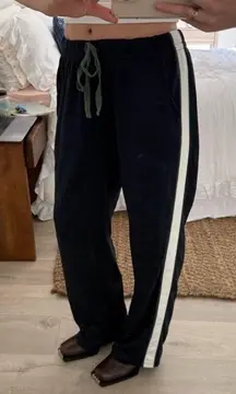 Abercrombie & Fitch Navy Blue and White Side Stripe Pants