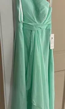 Chic One Shoulder Dress in Mint by [Brand]