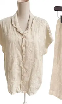 CP Shades tonal floral embroidery blouse shorts set in natural size Large