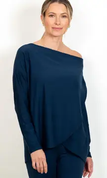 J.J. Winks "Sweater Weather"  Navy Blue Top size M. Built in bra