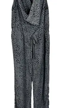 Kirna Zabete‎ Target Medium Jumpsuit Romper Gray Lipstick Sleeveless 811