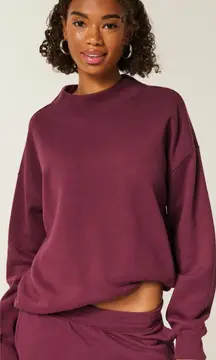 Hollister mock neck sweatshirt