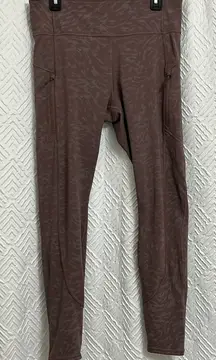 Athleta Rainier Reflective Printed Tight in Lynx Smoked Almond Brown Size Large