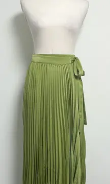 Lulus Green Satin Pleated Springtime Sensation Wrap Asymmetrical Midi Skirt NWT