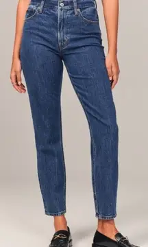 A&F Curve Love Mom Jean 27 Long‎ Dark Wash