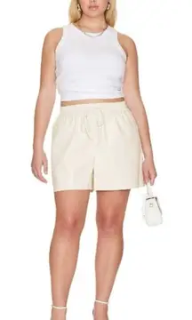 NEW Good American Better Than Leather Shorts Elastic Waist Bone Size 6 3XL