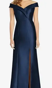 Alfred Sung Off-The-Shoulder‎ Cuff Trumpet Gown With Front Slit Size 0