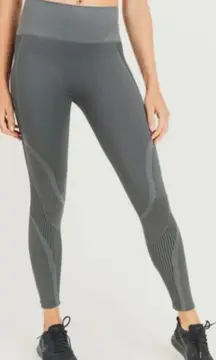 Mono B Mermaid Seamless Leggings 