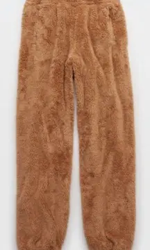 NWOT Offline by Aerie Sherpa teddy joggers size small