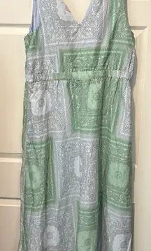 Universal Thread Green and Gray Patterned Dress