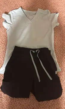 scrubs set