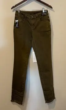 Ethyl Olive Green Frayed Hem Embroidered Skinny Jeans