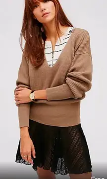 Free People Allure Pull Over Deep V-Neck‎ Ribbed Sweater Taupe Brown Size Small