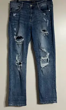 JUDY BLUE Boyfriend Fit Jeans Women's Size 11/30 Light Wash Distressed Denim