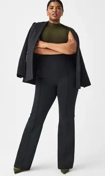 Spanx The Perfect Pant Hi Rise Flare in Black‎ | NWT L
